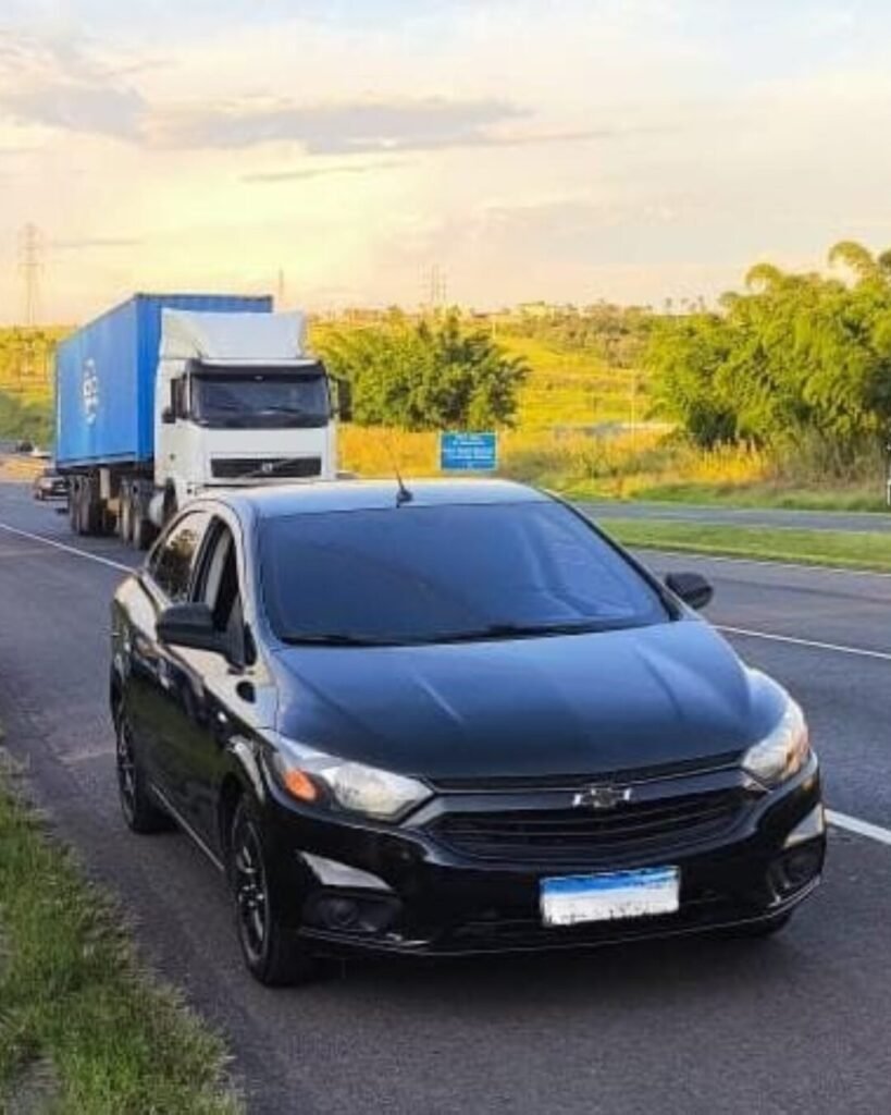 PM aborda veículo com 566 evasões de pedágio e quase R$ 10 mil em tarifas não pagas