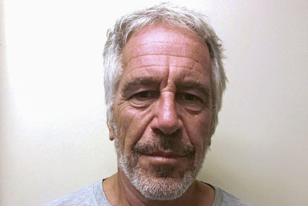Bilionário Jeffrey Epstein tinha CPF ativo no Brasil