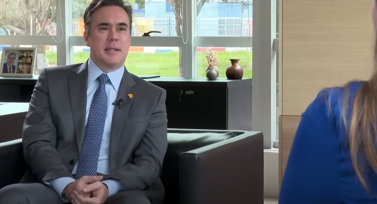 Denis Andia destaca novos investimentos bilionários em mobilidade urbana no país