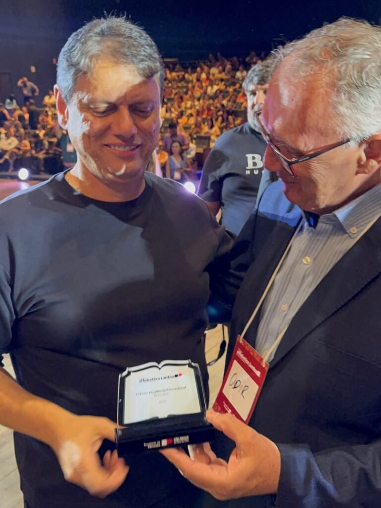 Americana conquista o Prêmio Excelência Educacional pelo segundo ano consecutivo