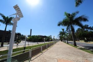 A Prefeitura de Americana vai revitalizar as calçadas da Avenida Brasil. As obras têm previsão de início a partir das próximas semanas, ainda em março. Ao todo, serão utilizados aproximadamente 1.800 metros quadrados de concreto para a correção e revitalização de trechos danificados do calçamento da avenida, desde o seu início, no Parque Ideal, até o Parque Ecológico.