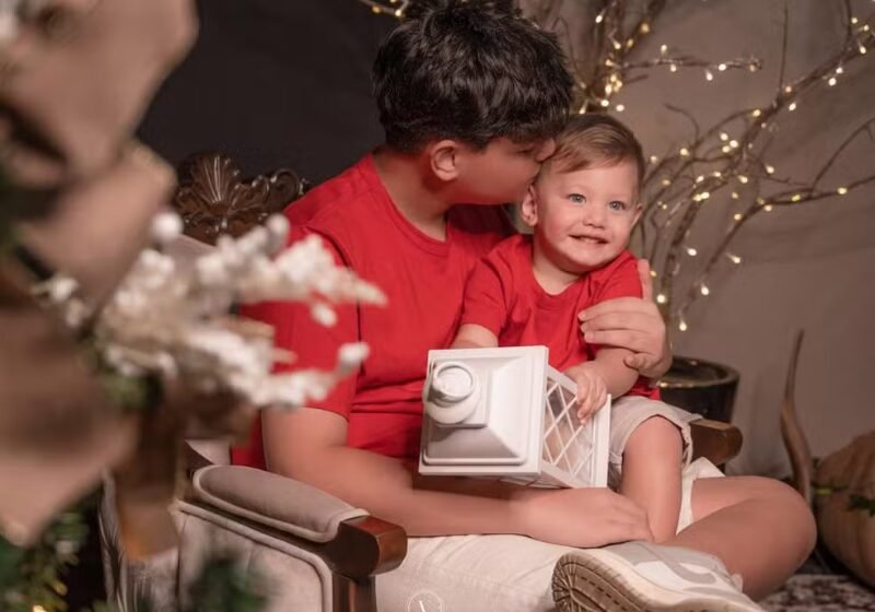 Irmão doa medula óssea e salva vida do caçula após recaída de leucemia