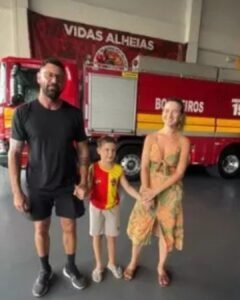 Menino de 8 anos salva primo de 2 anos de afogamento em SC e diz que quer ser salva-vidas
