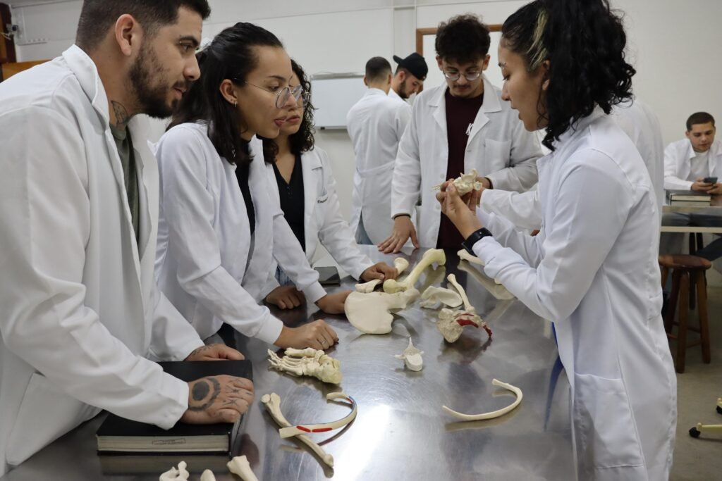 Vestibular de inverno da FAM abre inscrições gratuitas para o segundo semestre de 2026