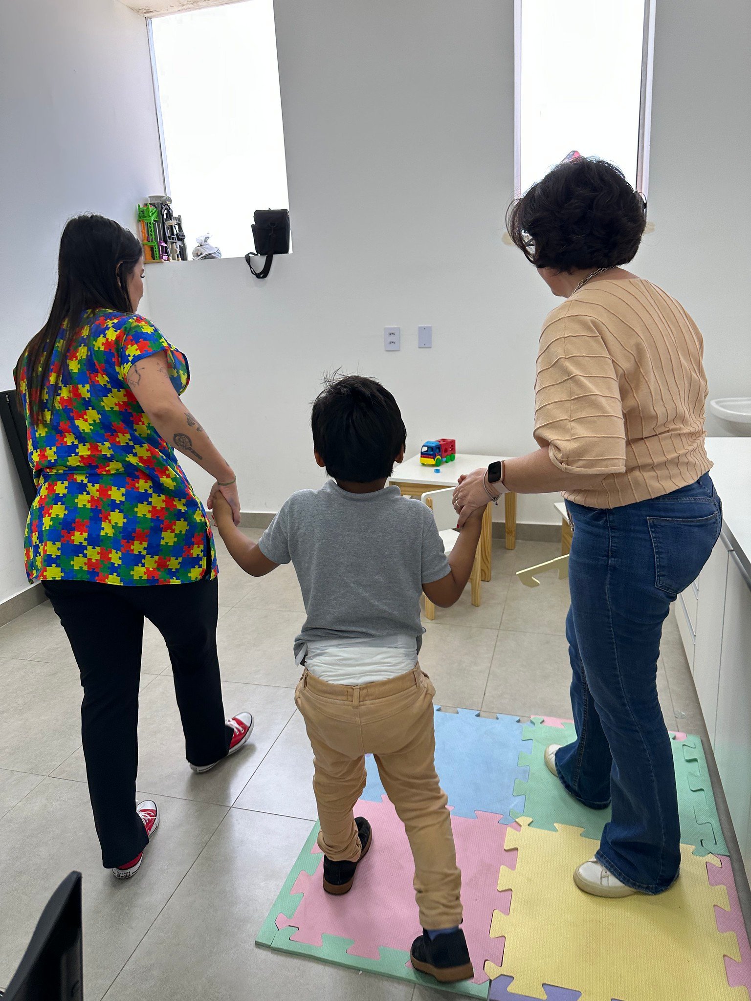 Dia Mundial do Autismo Espaço TEA de Americana alcança marca de 7,5 mil atendimentos