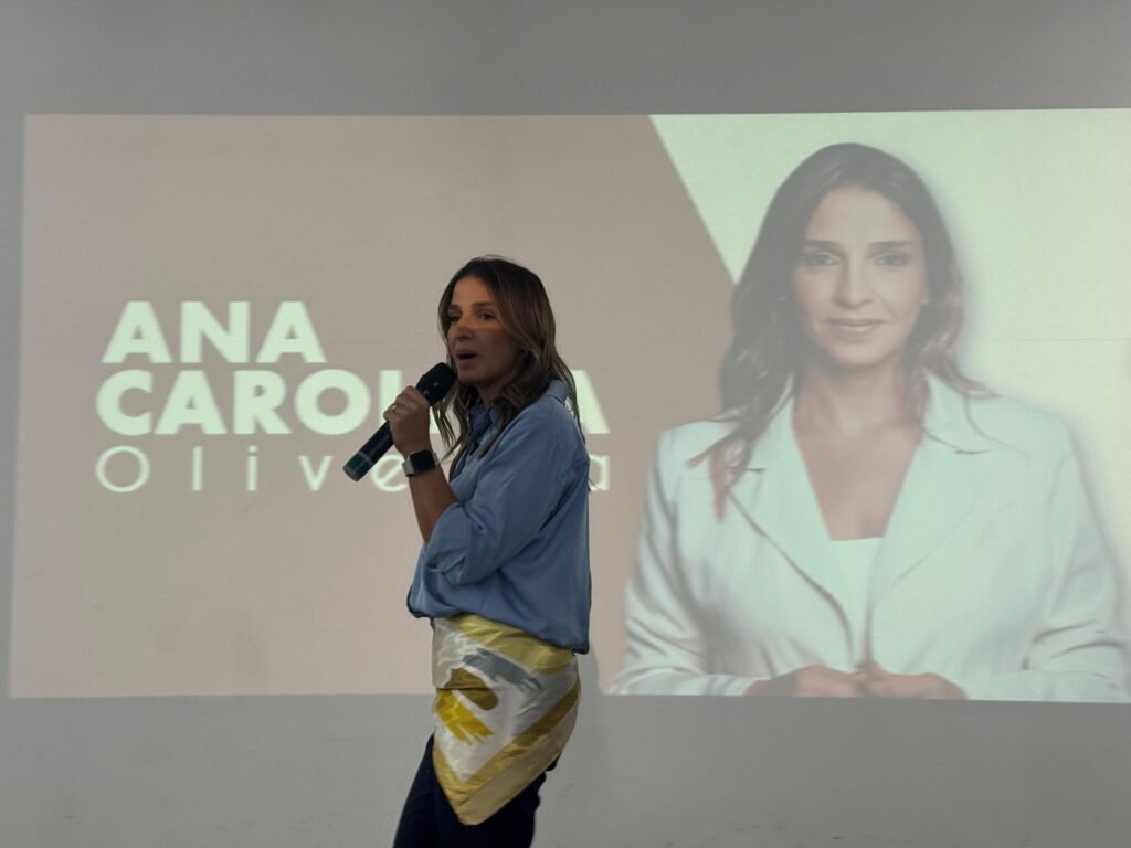 FAM recebe Ana Carolina Oliveira, mãe de Isabella Nardoni, em palestra sobre Violência contra Crianças