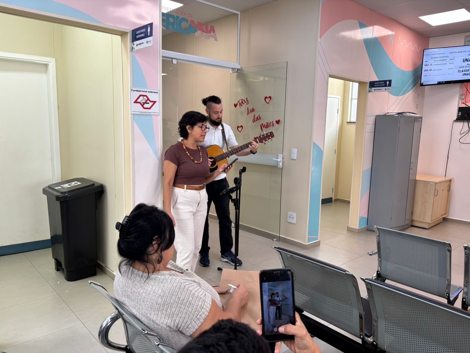 Ação de Dia das Mães leva acolhimento e carinho às pacientes da Unacon