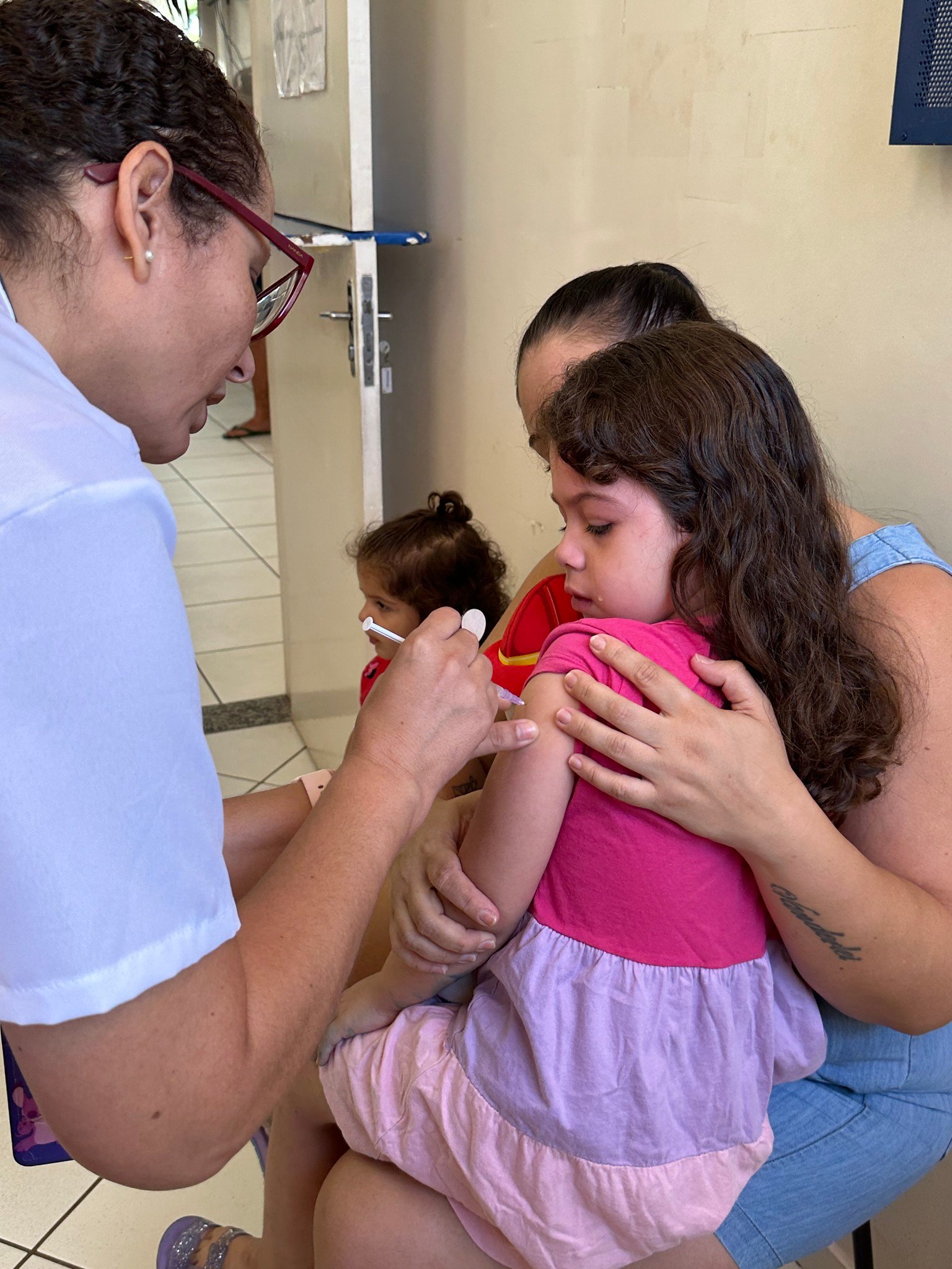 Americana amplia vacinação contra a gripe para toda a população a partir de segunda-feira