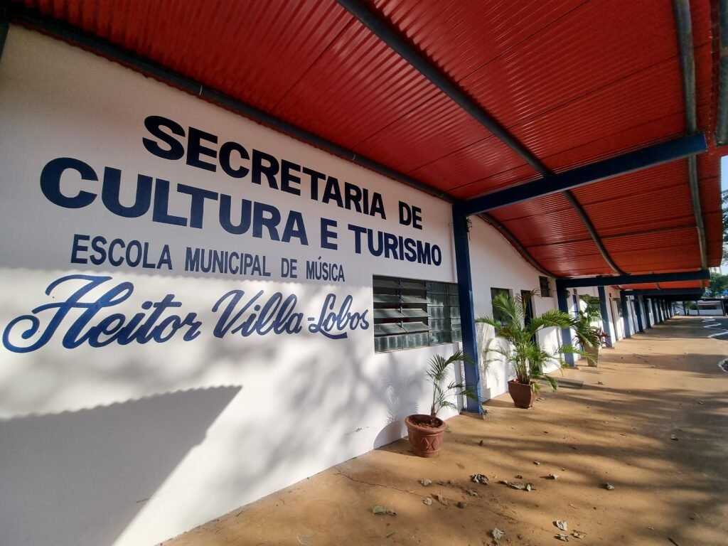Escola Municipal de Música promove aula aberta de blues no CCL