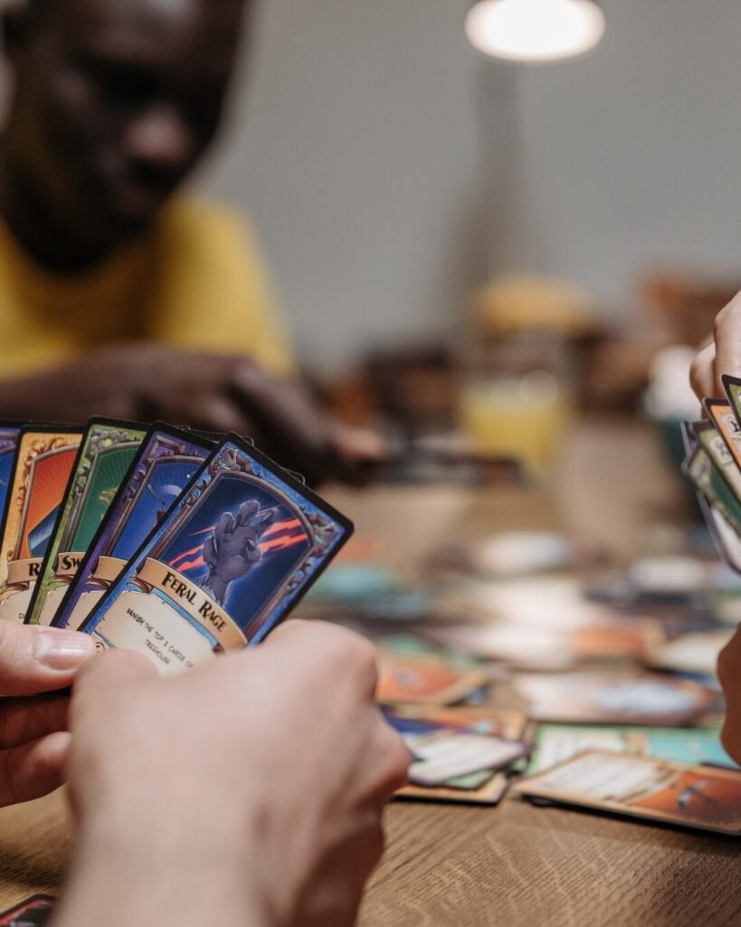 Jovem vende coleção de cartas Pokémon para salvar irmã, perde R$ 150 mil em banheiro mas recebe milagre inesperado