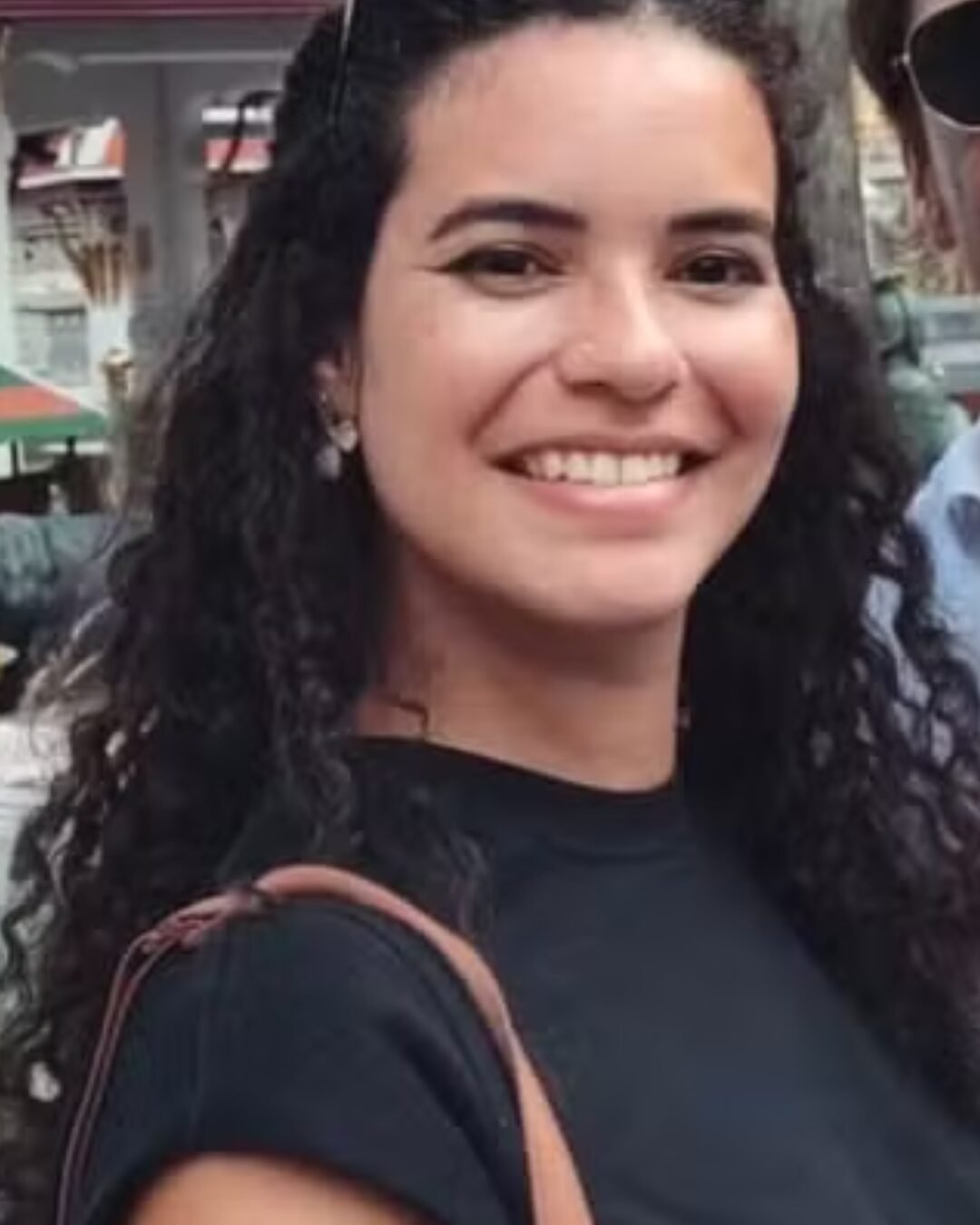 Brasileira desaparecida na França é encontrada com vida após cinco dias e emociona família