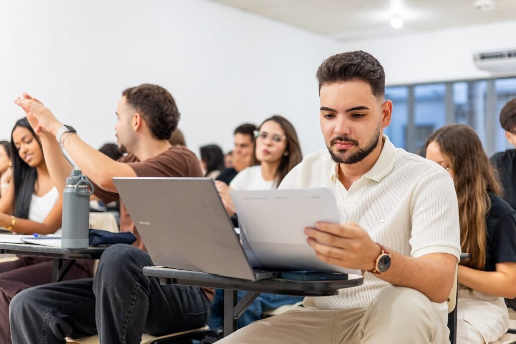 FAM oferece 216 bolsas integrais de estudo pelo Prouni no segundo semestre