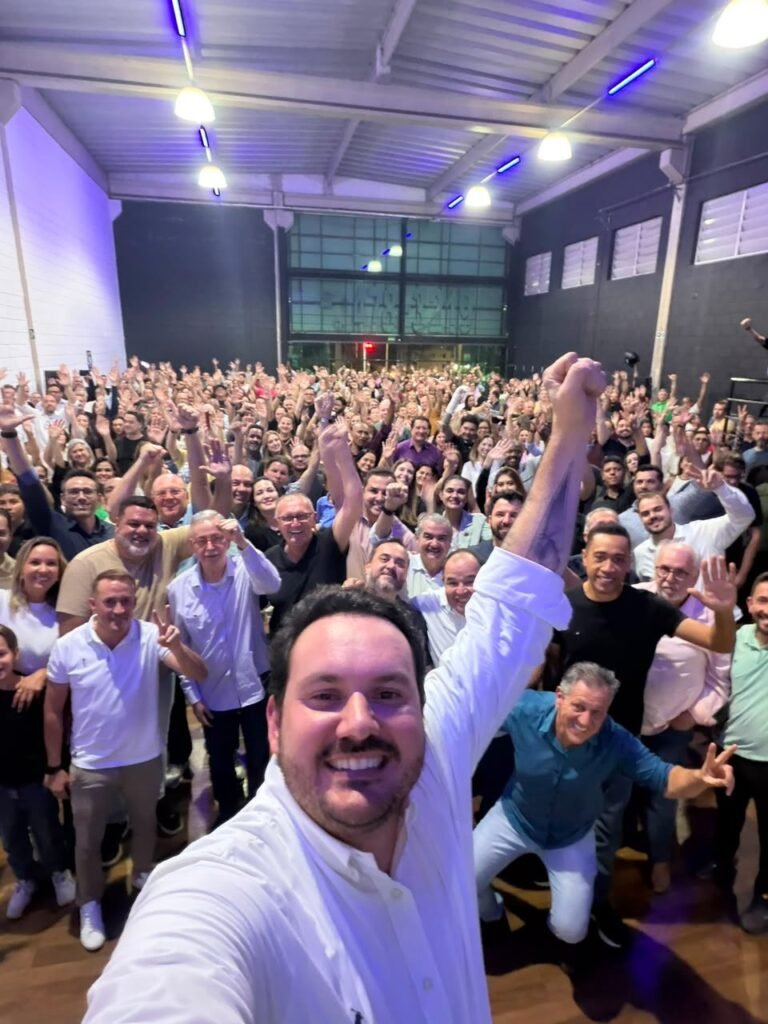 Em defesa da representatividade, Franco Sardelli reúne 800 lideranças políticas de Americana