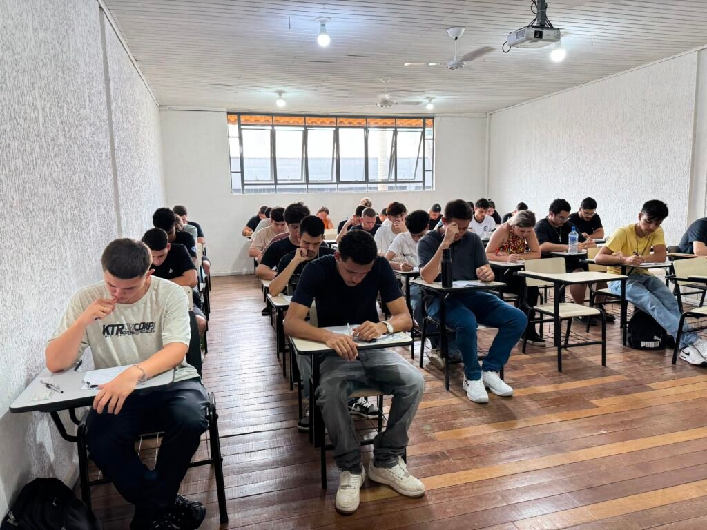 FAM abre inscrições para Prova de Bolsas com oportunidade de bolsa integral e descontos em mais de 30 cursos
