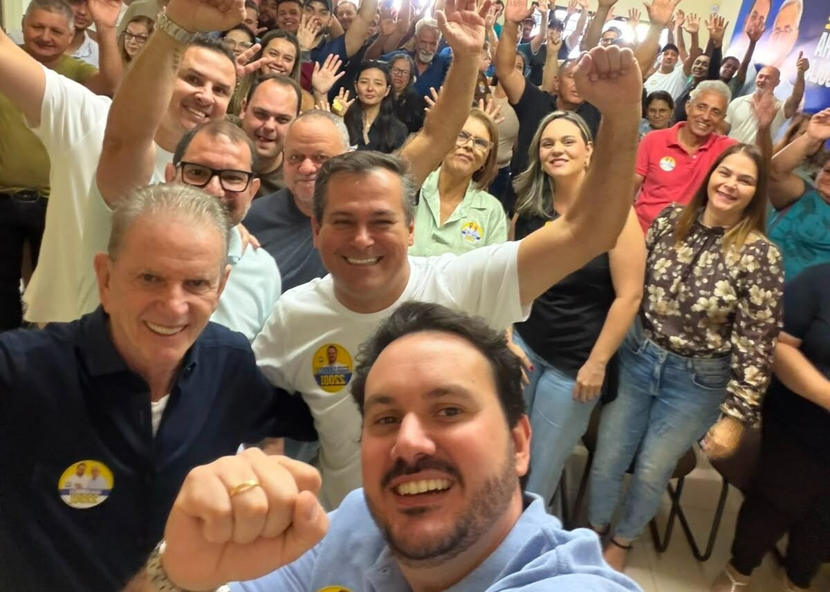 Franco Sardelli reúne ex-prefeito Samartin, vereador Elvis Pelé, e lideranças em Nova Odessa