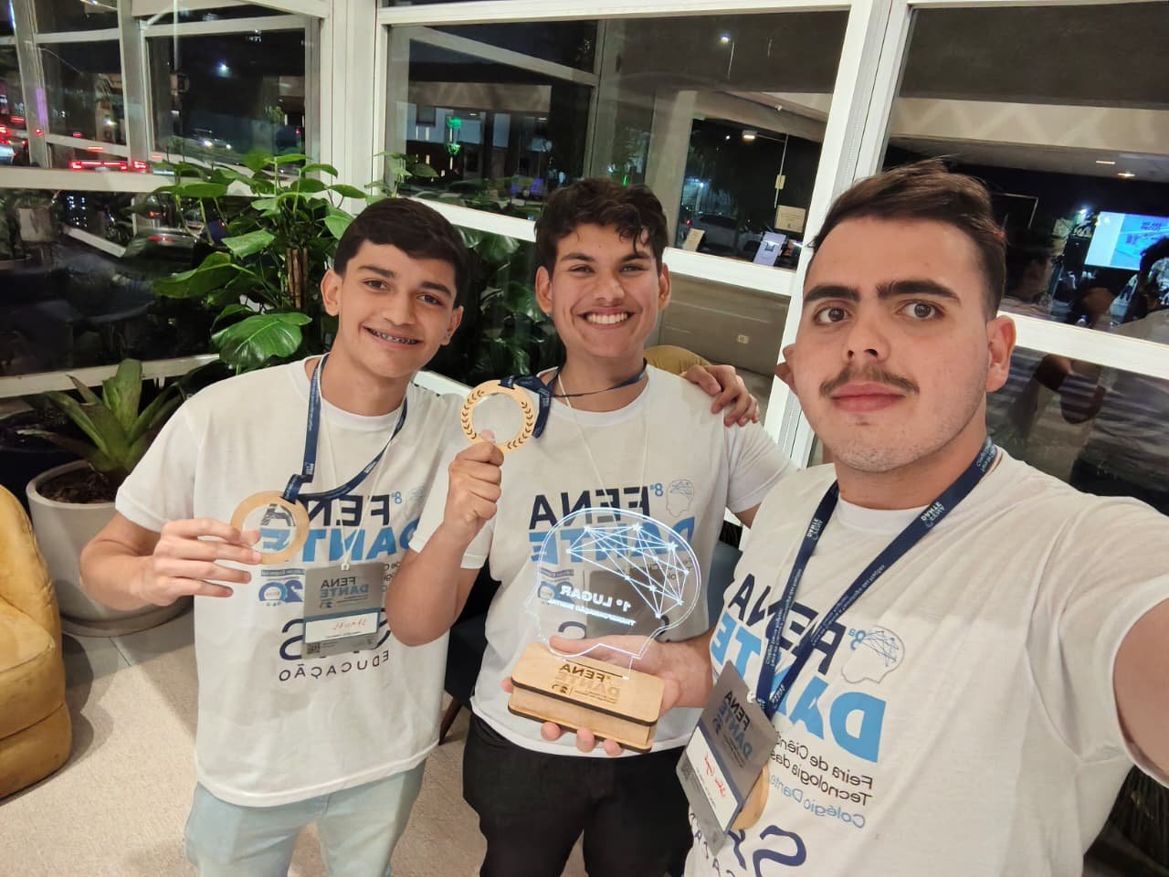 Alunos da Etec de Americana conquistam prêmios na 8ª Feira de Ciência e Tecnologia das Nações com plataforma digital para o agronegócio