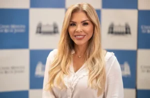Mãe Loira do Funk é considerada foragida pela Polícia Civil
